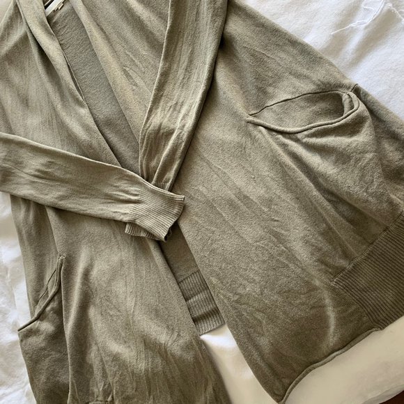 Aritzia Wilfred Flaubert Cardigan in Khaki Color - Picture 5 of 10